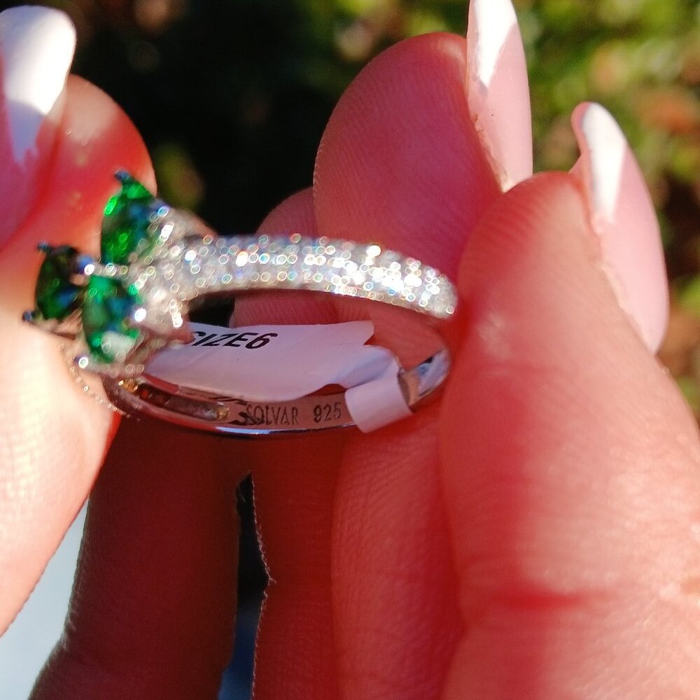 Solvar Irish Three Leaf Clover Shamrock Sterling Silver Green Crystal CZ Ring - Picture 8 of 14
